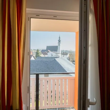 Strattnerhof Otel Frankenburg am Hausruck